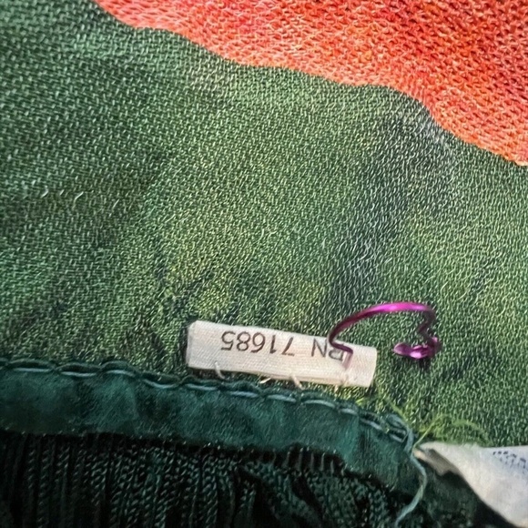 Vintage Brocaded Flowers Chinese Silk Tapestry 48" x 48" Green - Picture 11 of 11